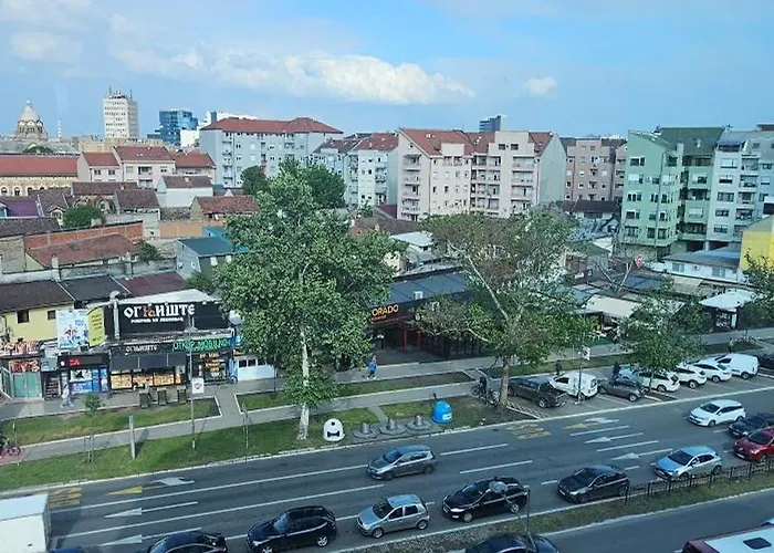 アパート Futoska Centar ノヴィ・サド